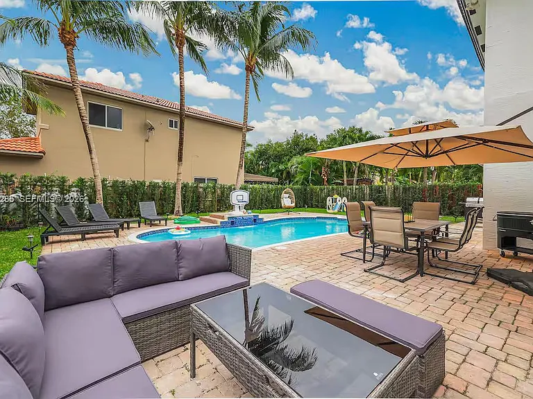 14551 SW 158th Ct — Photo 37