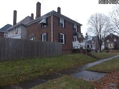 2nd image of 301 Illinois Ave