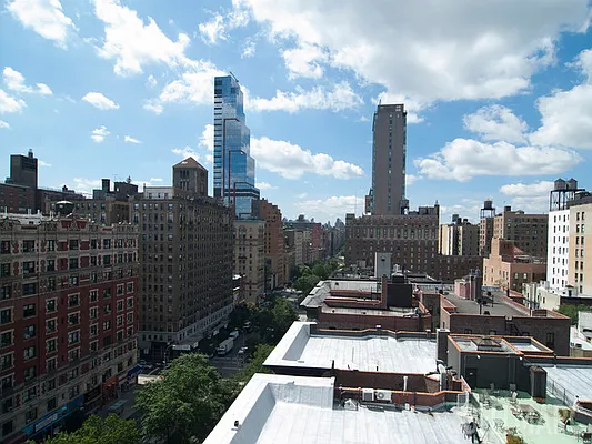 Sold by Bellmarc Realty | media 16