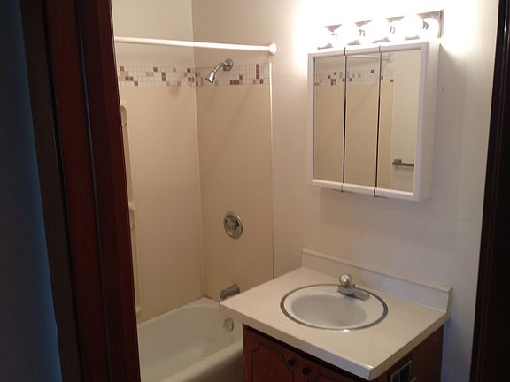 5th image of 1408 Blackhawk Blvd APT 16