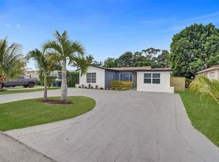 2216 Plunkett St, Hollywood, FL 33020