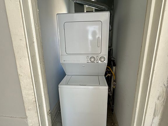 3rd image of 3654 W Schubert Ave #2