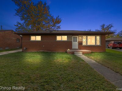 27143 W Crestmont St, Roseville, MI, 48066