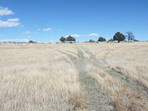 2nd image of 35584 Comanche Creek Road
