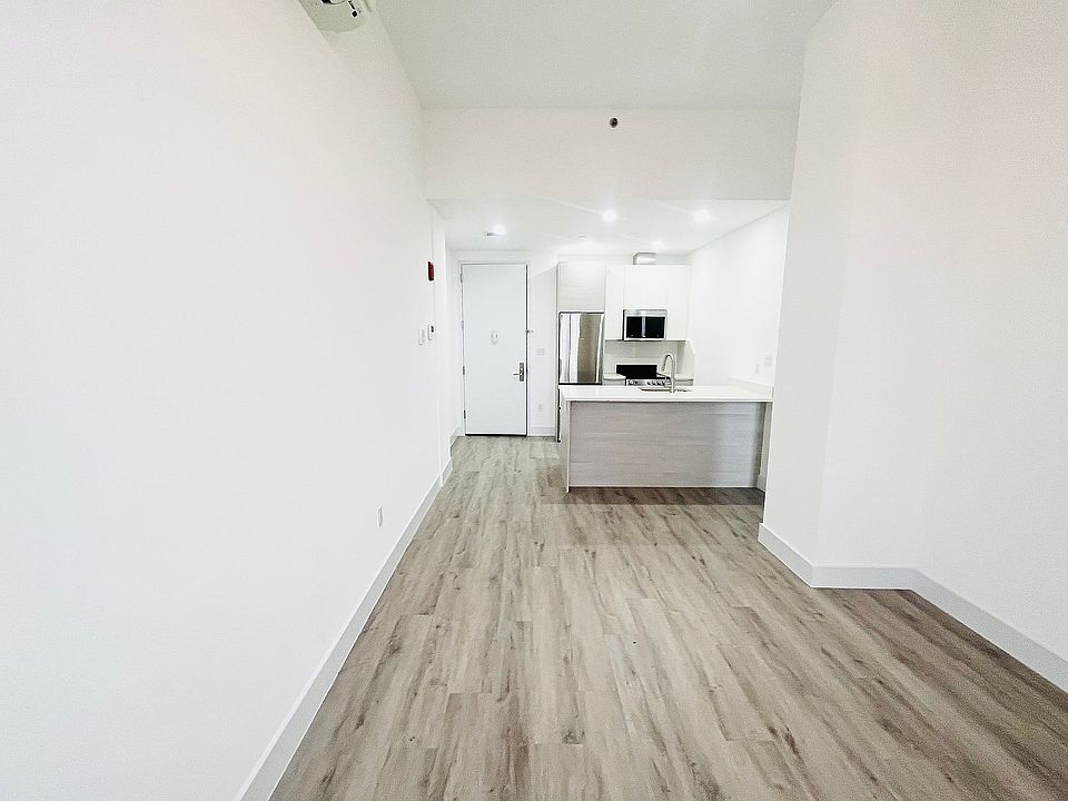 1st image of 221 Sea Breeze Ave #1