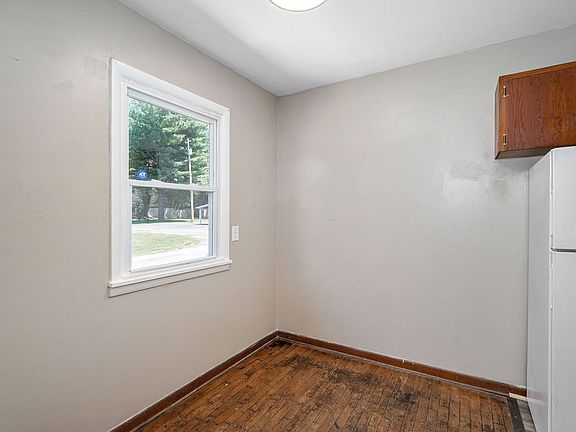 5th image of 708 S West Ave