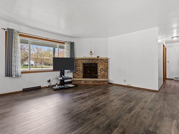 4th image of 10141 Carousel Ct