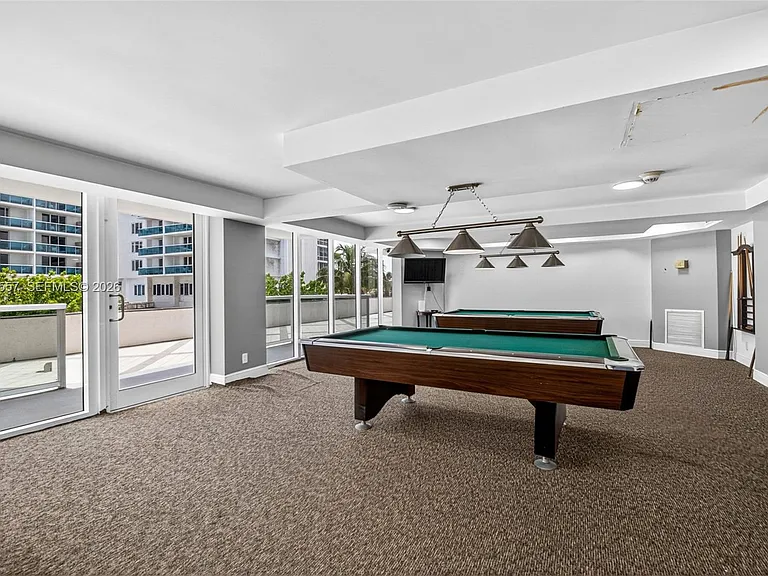 2401 Collins Ave #1107 — Photo 28