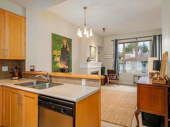 2nd image of 4655 Valley Dr #1406