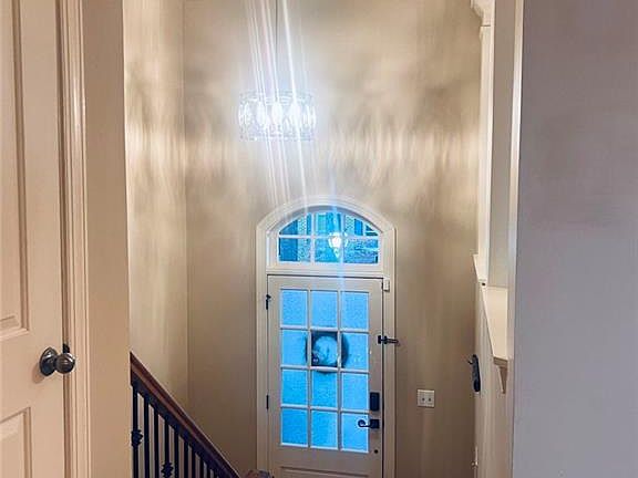 4th image of 144 W Ridge Way