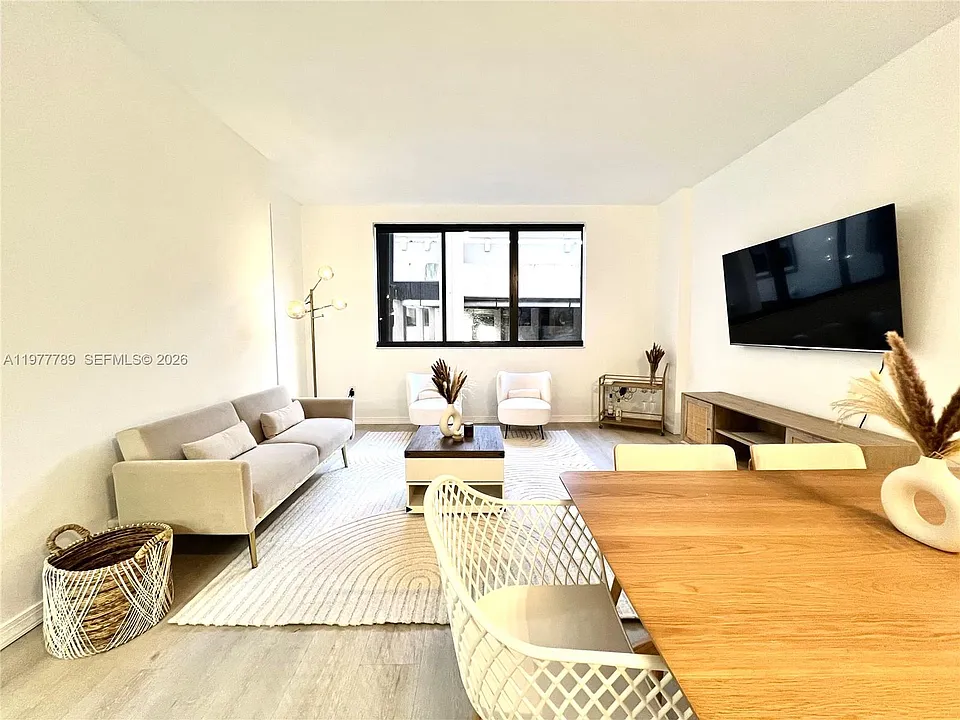 540 Brickell Key Dr