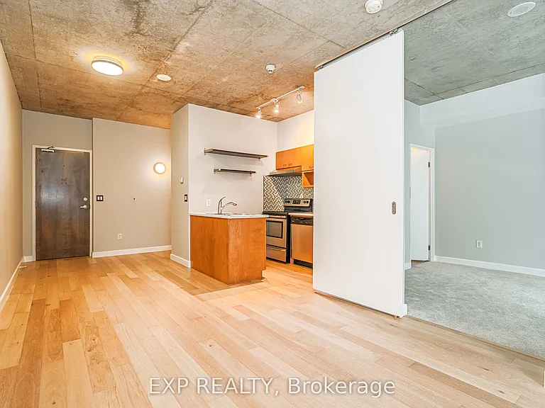 179 George St #505 — Photo 7