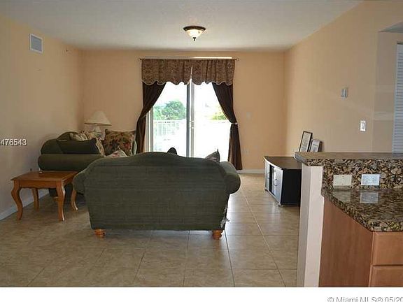 4th image of 1555 N Treasure Dr #31