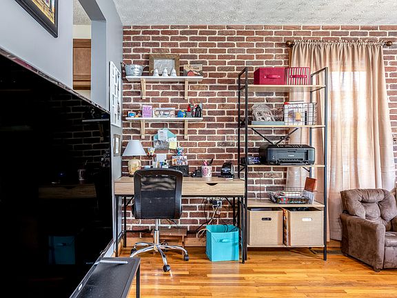 5th image of 716 N Russell St