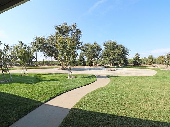5th image of 32920 Road 140