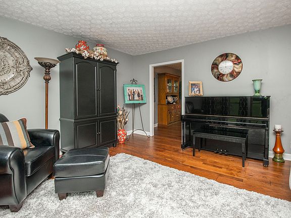 5th image of 1311 Smoky Mountain View Dr