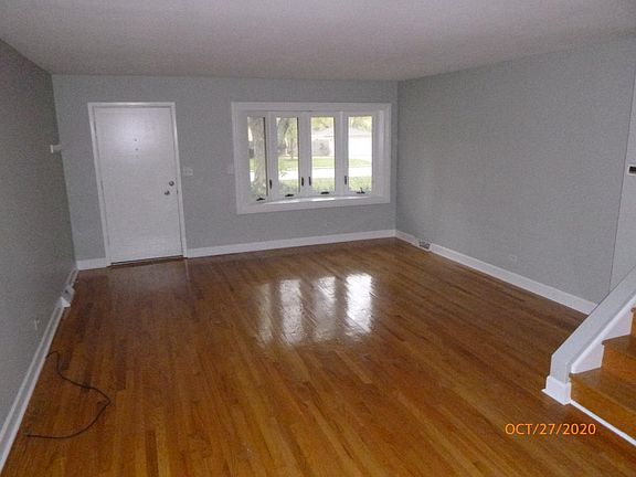 5th image of 504 W Meadow Ave