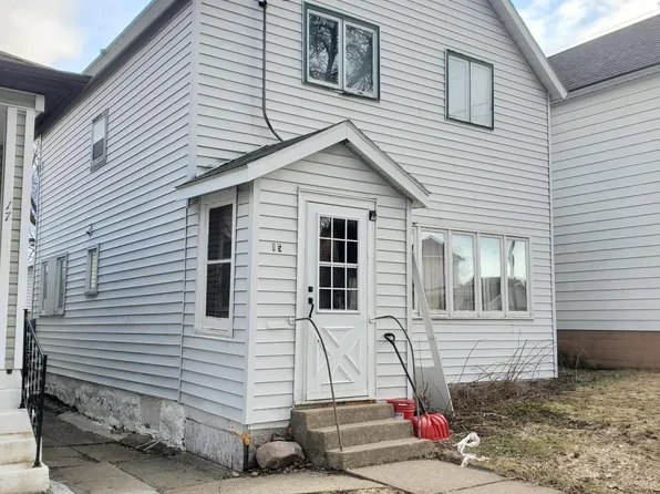 15 2nd St SE, Chisholm, MN 55719