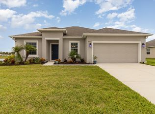 8512 Laguna Cir, Micco, FL 32976