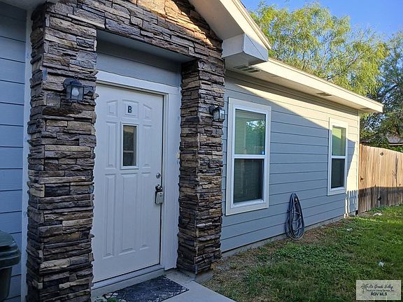 2nd image of 605 W Cypress Ave #B