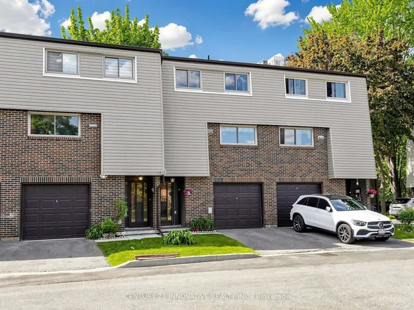2020 Pharmacy Ave #28, Toronto, ON M1T 1H8