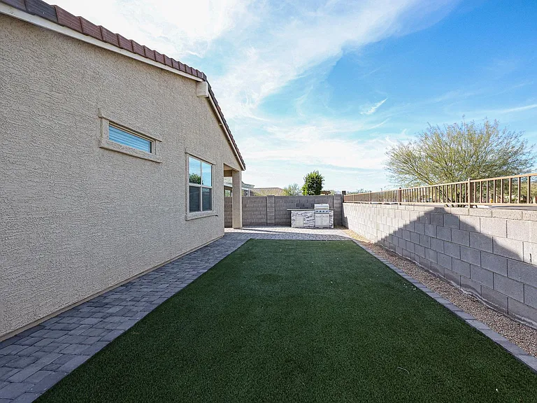 12362 W State Ave — Photo 2