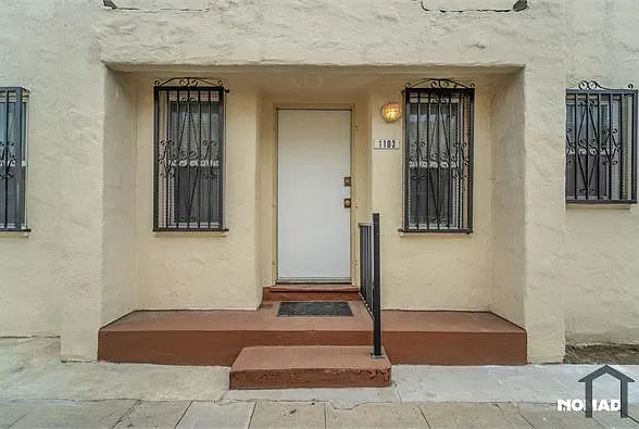 1101 W 39th St — Photo 22