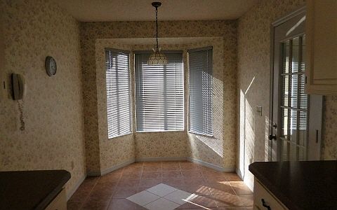 4th image of 1316 SW Castle Heights Ter