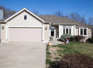 3325 S Gateway Dr, Independence, MO 64057