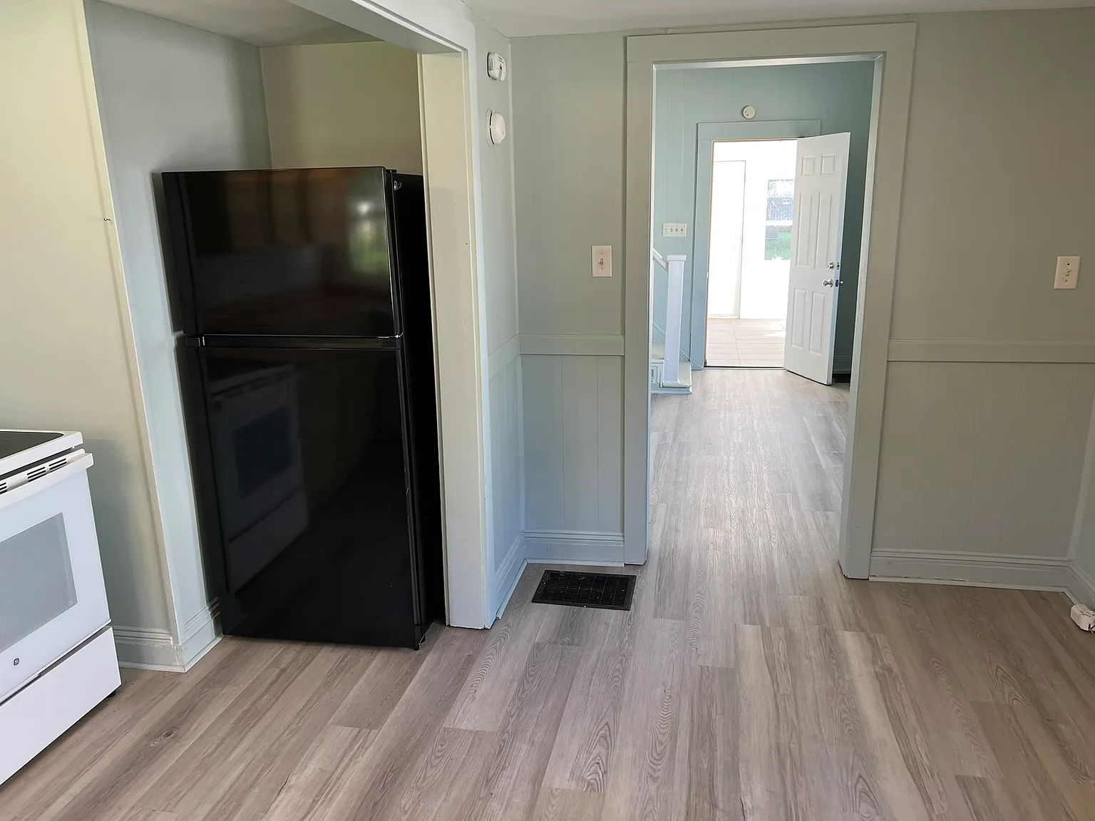 2 bed, $1,700 — Photo 3