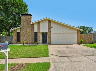 3704 Fort Hunt Dr, Arlington, TX 76016