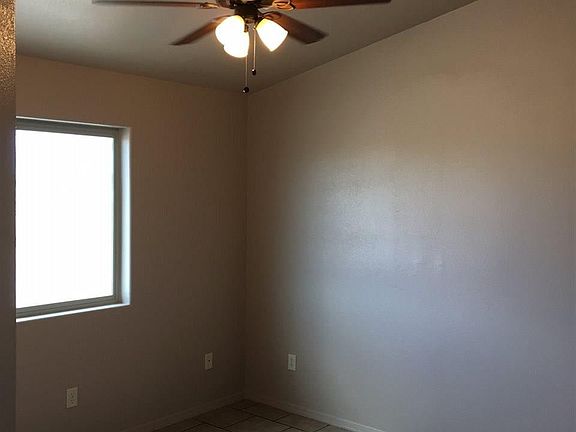 3rd image of 3642 E Hernandez St
