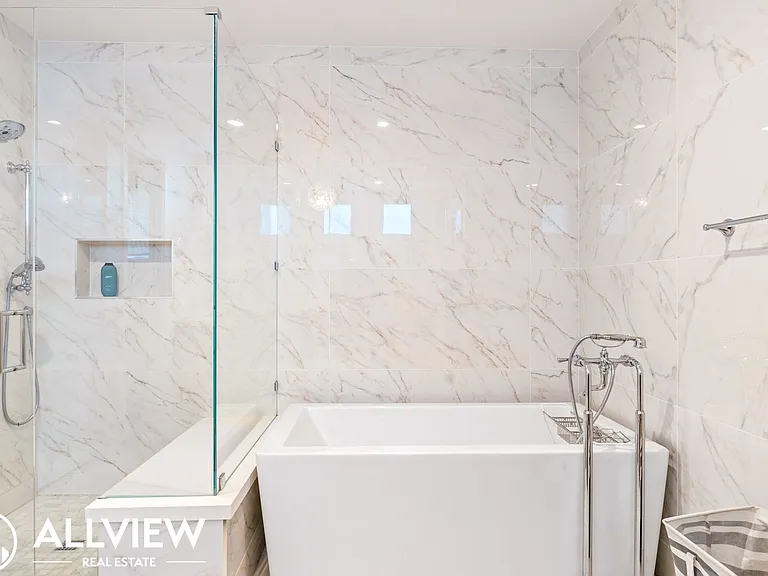411 1/2 Heliotrope Ave — Photo 37
