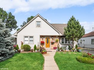 8933 Central Ave, Oak Lawn, IL 60453
