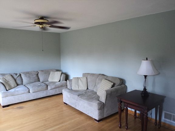3rd image of 6055 S Melvina Ave
