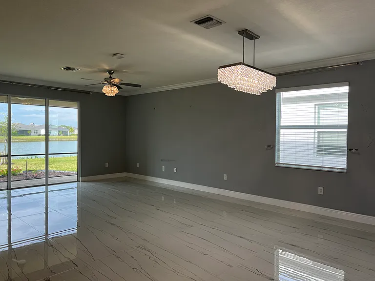 4351 Bluegrass Dr — Photo 4