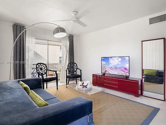 3rd image of 8701 SW 141st St APT L5