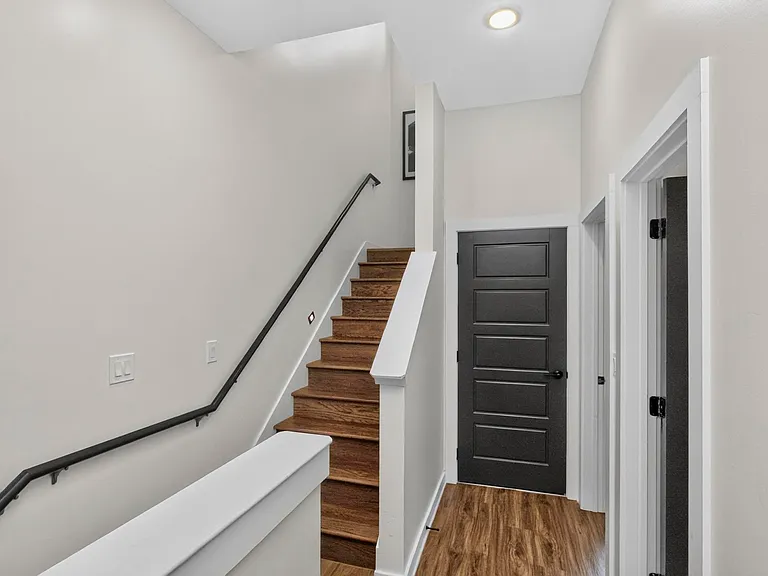 738 Douglas Ave #12 — Photo 39
