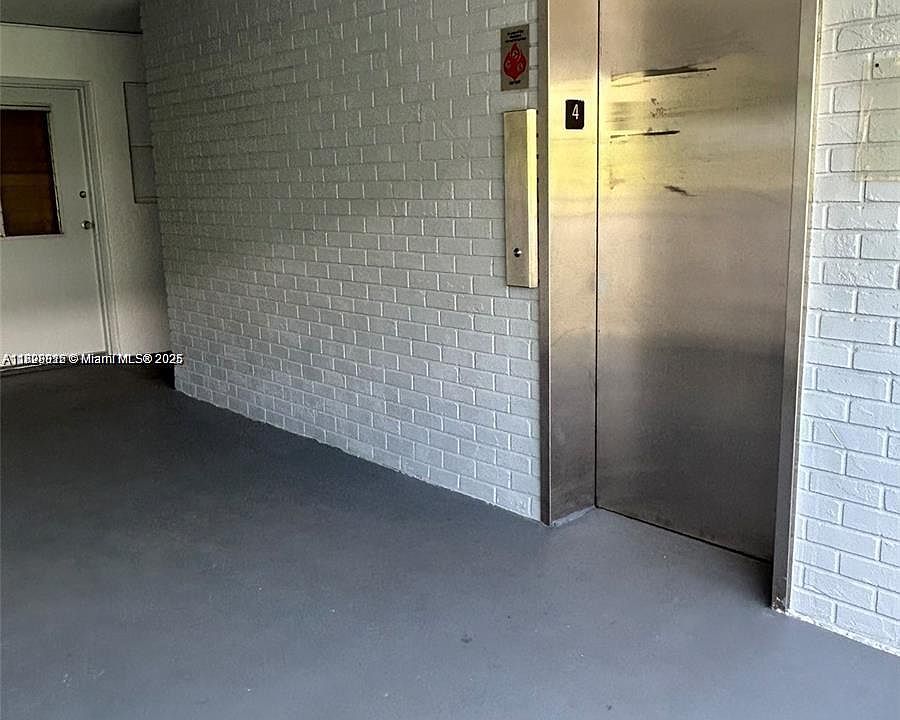 1st image of 3600 NE 170th St APT 402
