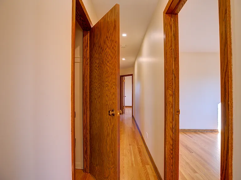 5715 N Cicero Ave #2 — Photo 12