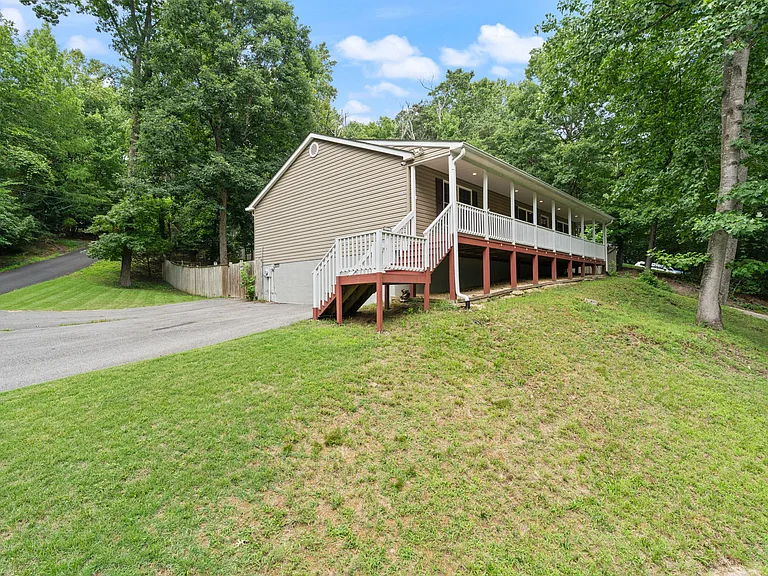 12418 Red Rock Ct — Photo 2