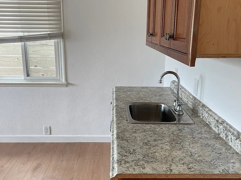400 Ocean Dr — Photo 8