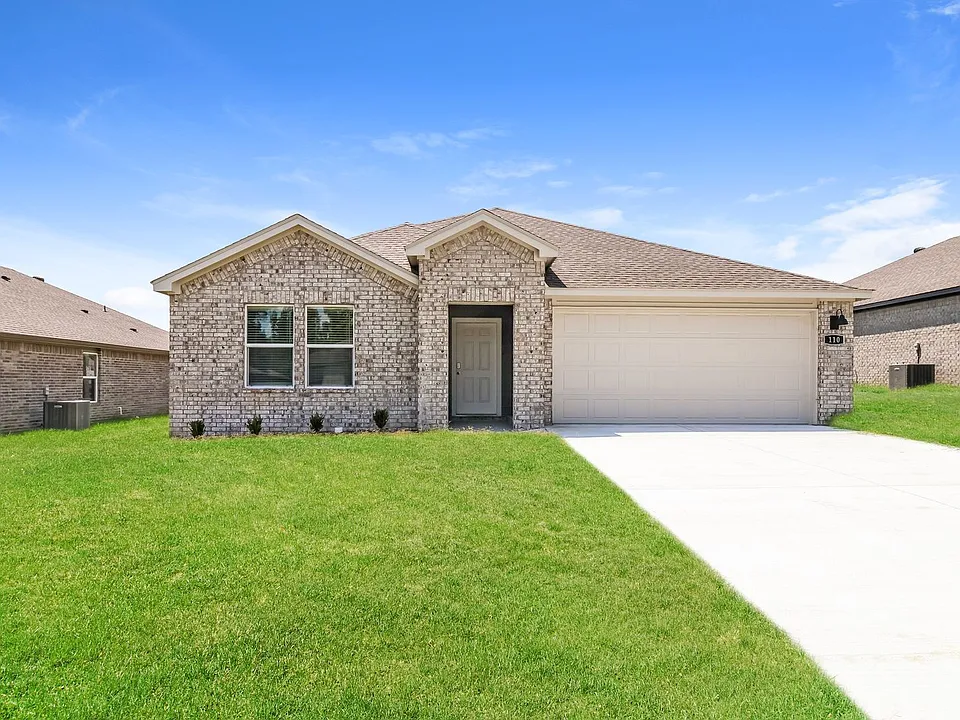 110 Fredonia Ct