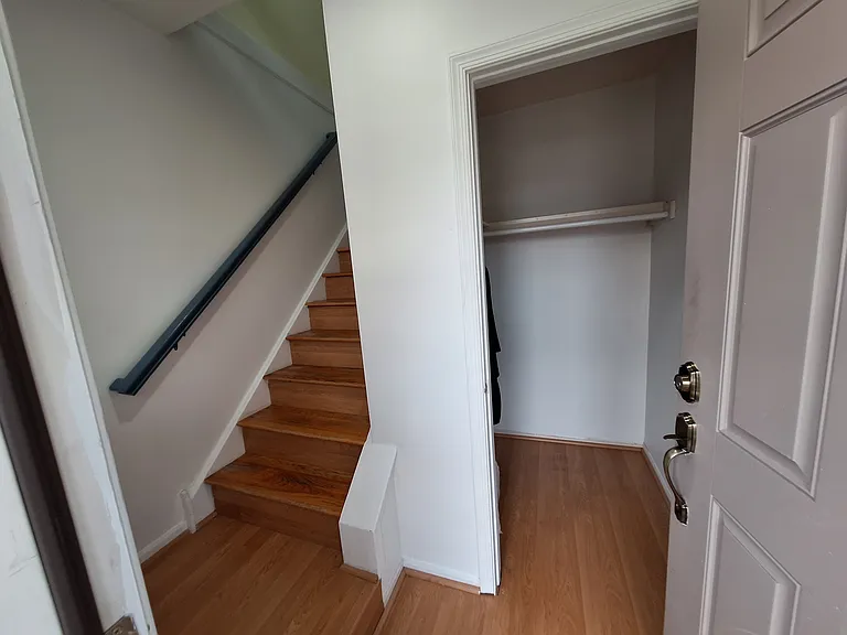 131 Wendover Dr — Photo 19