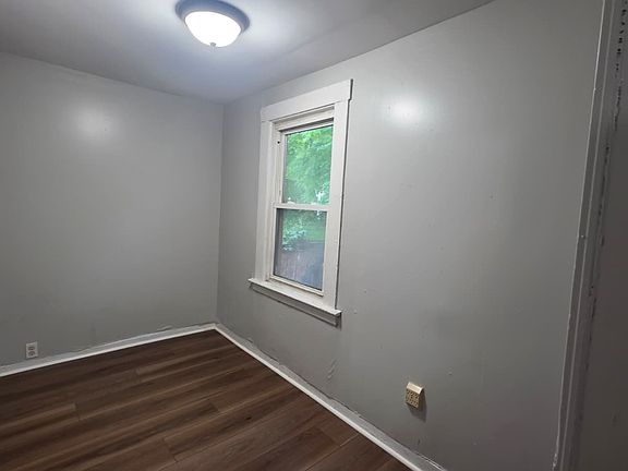 4th image of 143 County St #1