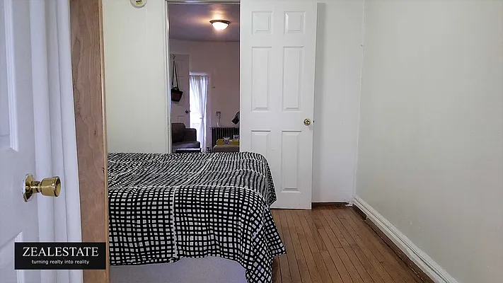 Rented by ZealEstate Group Inc | media 44