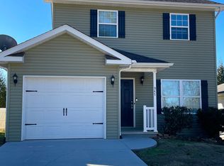 947 Norwood Village Ln, Maryville, TN 37801
