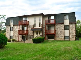 934 W Rollins Rd APT C, Round Lake Beach, IL 60073