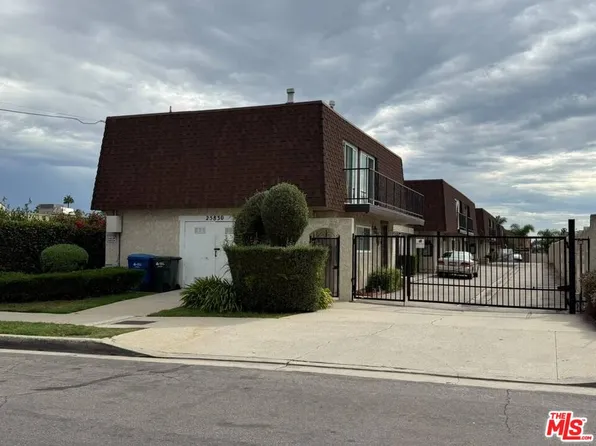 25830 Oak St Unit 1, Lomita, CA 90717