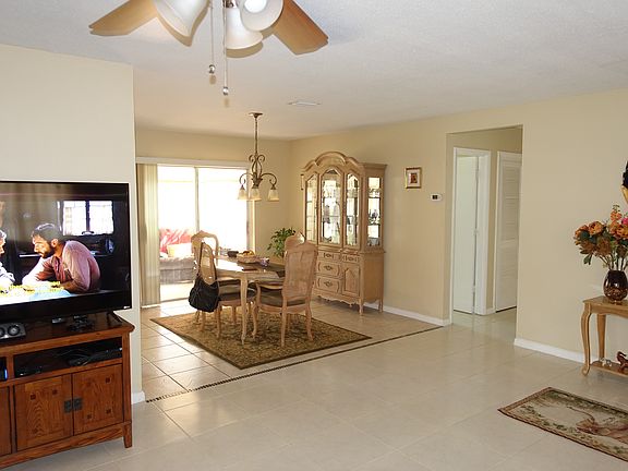 4th image of 1120 Rushmore Ave N